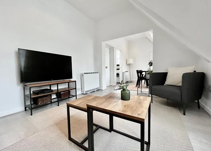 New Oxford Circus 2 Bedr, 3 Beds Best Location
