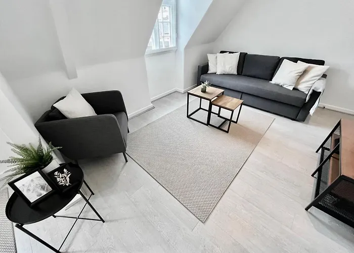 New Oxford Circus 2 Bedr, 3 Beds Best Location